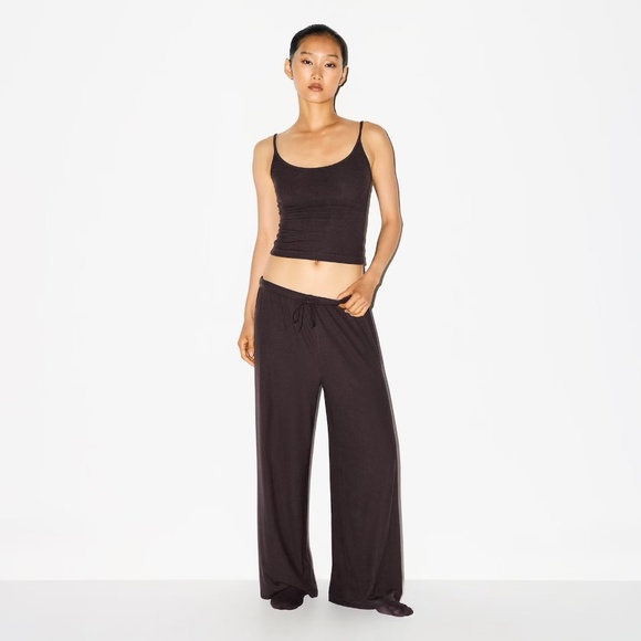 SKIMS Soft Lounge Tank Sleep Set | Onyx | Medium - Picture 1 of 4